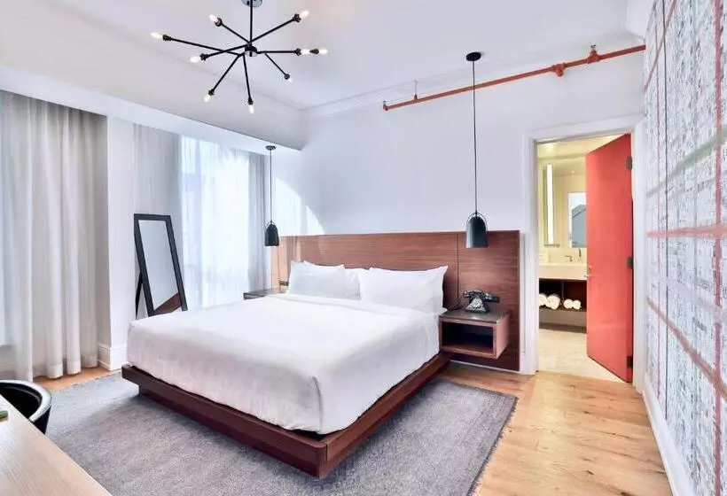 سوئیت با تخت بزرگ, The Walper Hotel, Part Of Jdv By Hyatt