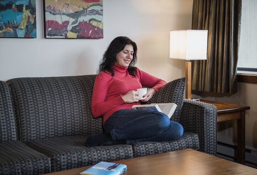 スタンダードスタジオ, Whistler Village Inn & Suites