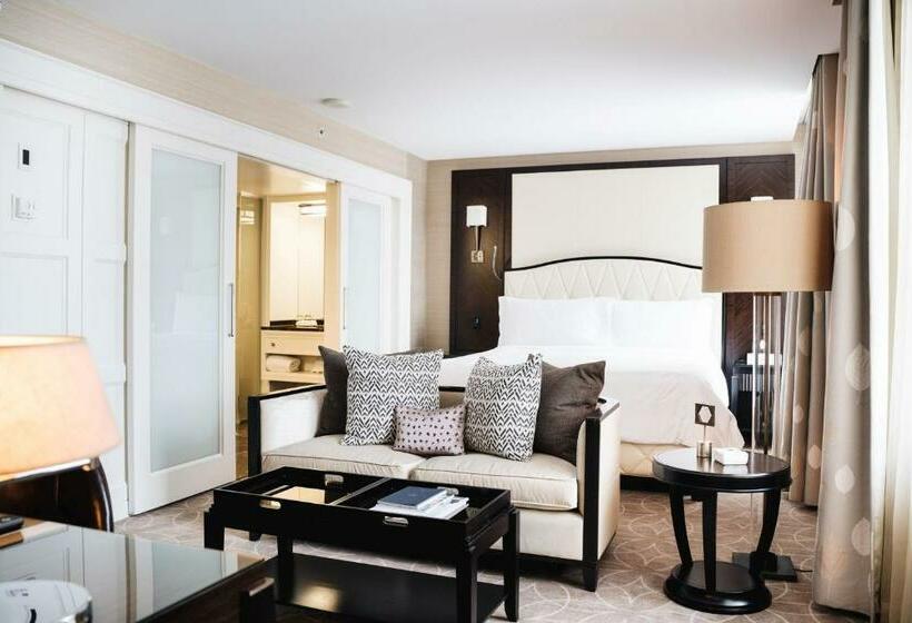 带大床的豪华间, Rosewood Hotel Georgia