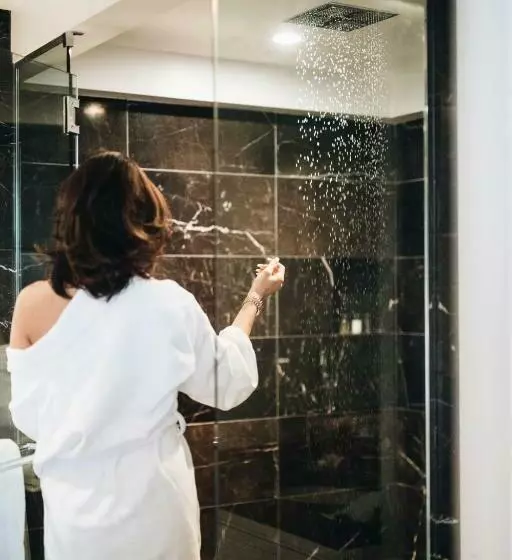 キングサイズベッドのデラックスルーム, Rosewood Hotel Georgia