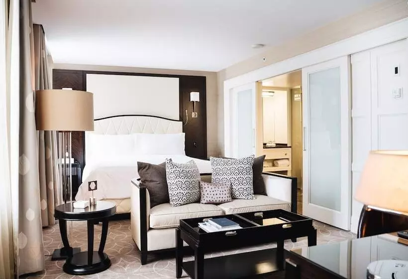 デラックスルーム, Rosewood Hotel Georgia