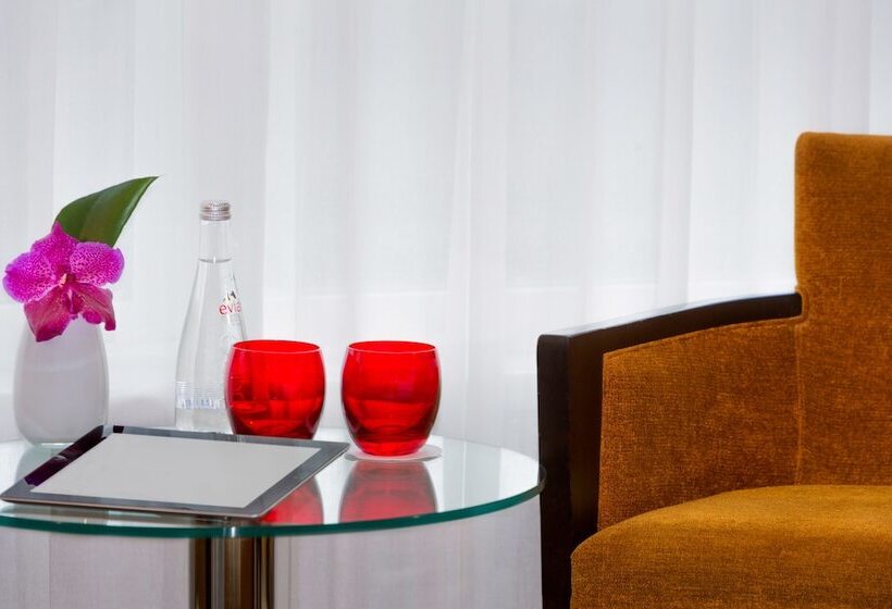 اتاق استاندارد, Auteuil Manotel