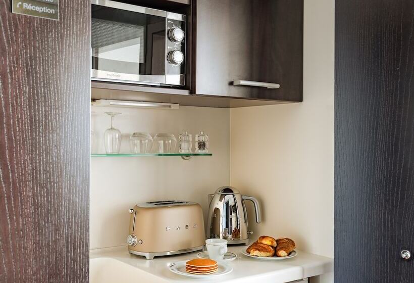 اتاق سوپریور, Auteuil Manotel