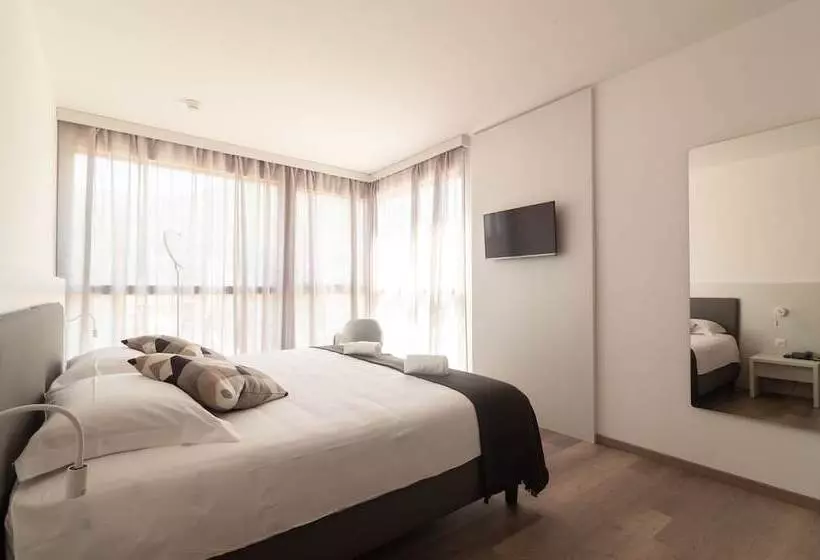 ビジネスルーム, Albergo Milano
