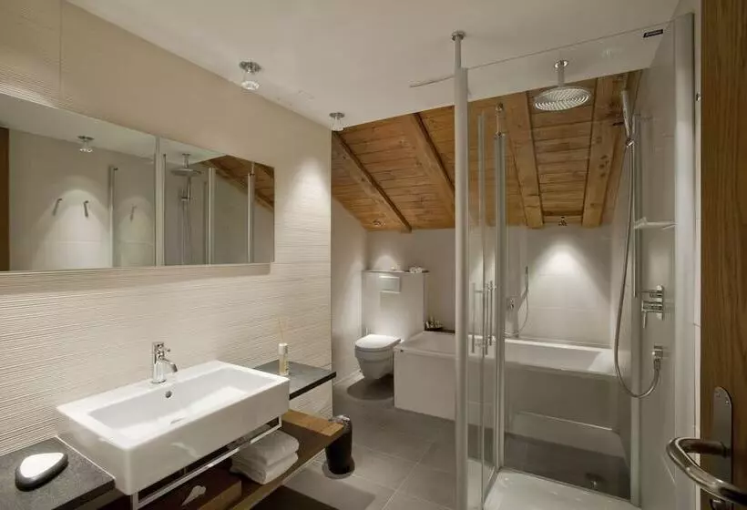 Quarto Triplo Superior, Allalin Saas Fee
