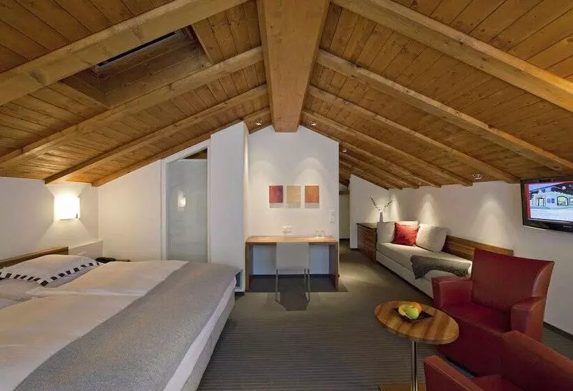Quarto Triplo Superior, Allalin Saas Fee