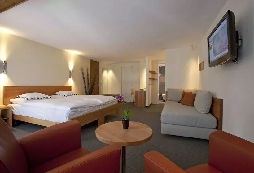 Quarto Triplo Superior, Allalin Saas Fee