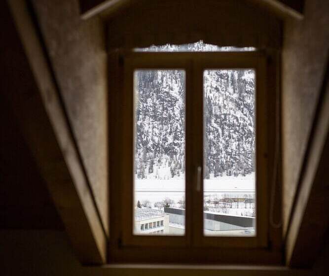 شقة غرفتين, Bernina 1865 By Kleos Group Collection