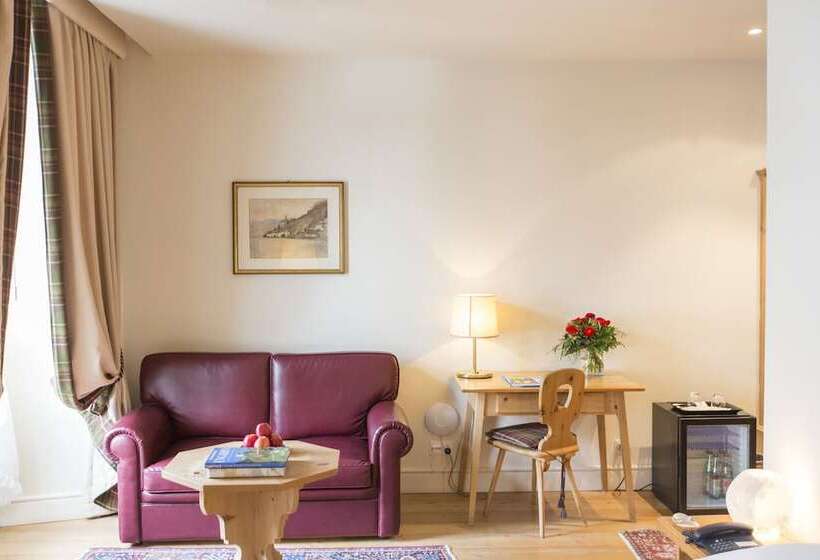 جناح جونيور, Bernina 1865 By Kleos Group Collection