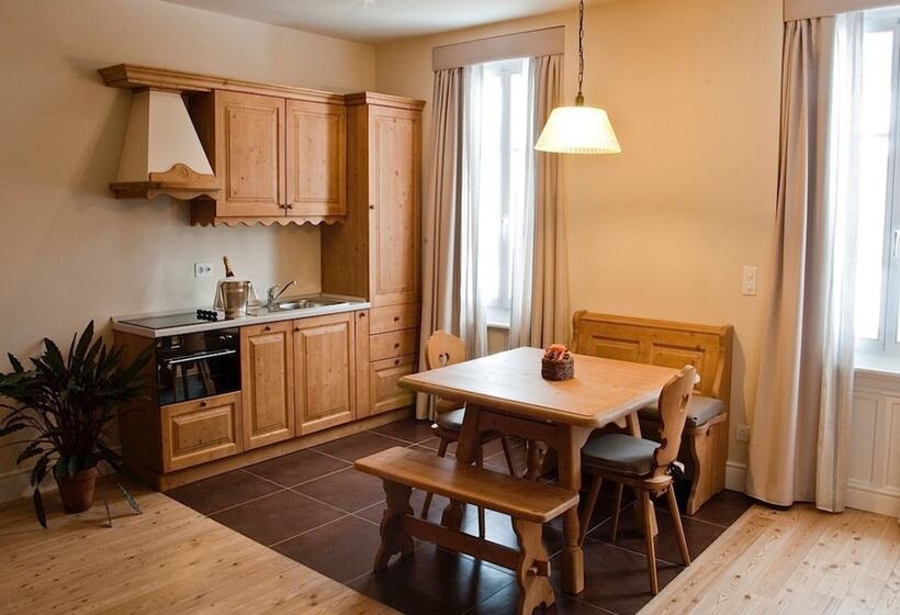 شقة غرفة واحدة, Bernina 1865 By Kleos Group Collection