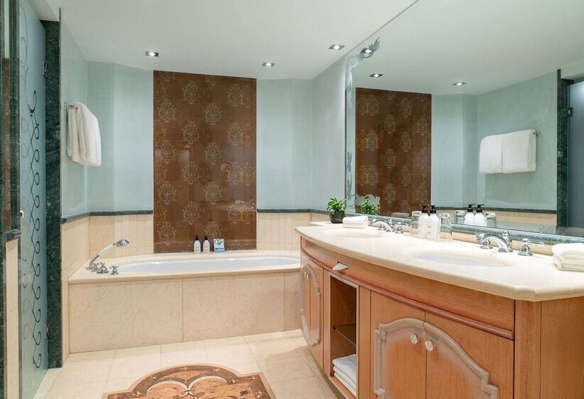 جناح ديلوكس, Carlton Hotel St Moritz   The Leading Hotels Of The World