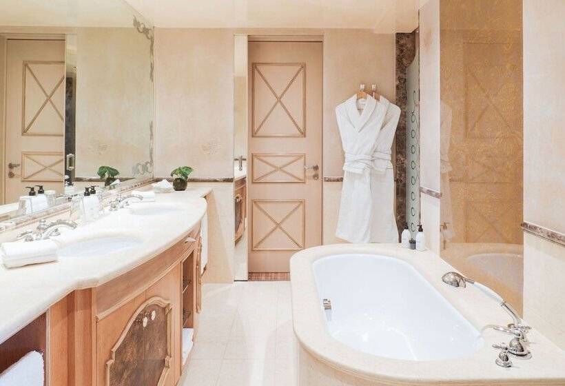 جناح دور أخير, Carlton Hotel St Moritz   The Leading Hotels Of The World