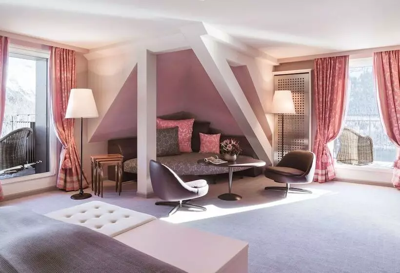 سوییت جونیور با چشم‌انداز دریاچه, Carlton Hotel St Moritz   The Leading Hotels Of The World
