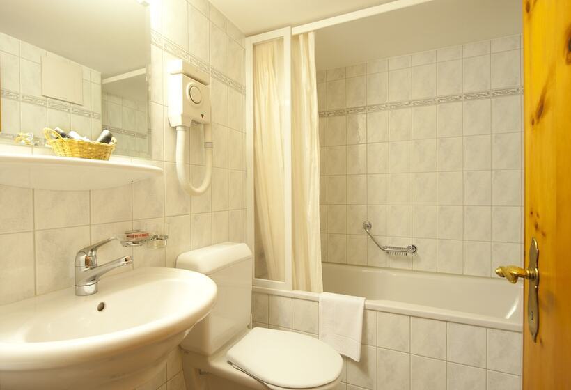 标准单人间, Chesa Grischuna