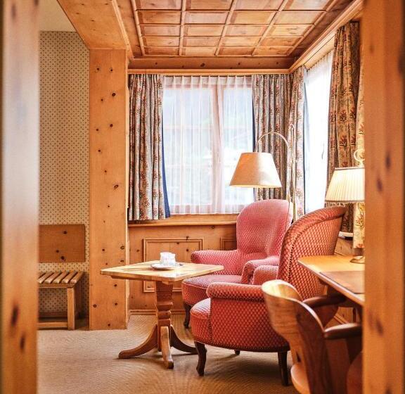 高级大房间, Chesa Grischuna