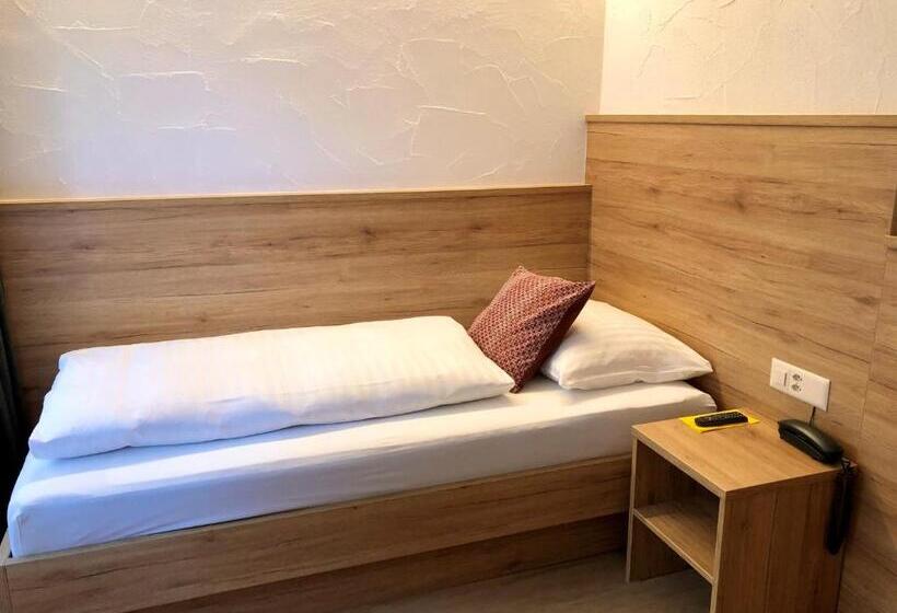 Номер Стандарт, Crystal