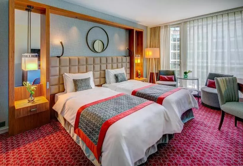 Standard-huone Sisäpuolella, Fairmont Grand Hotel Geneva