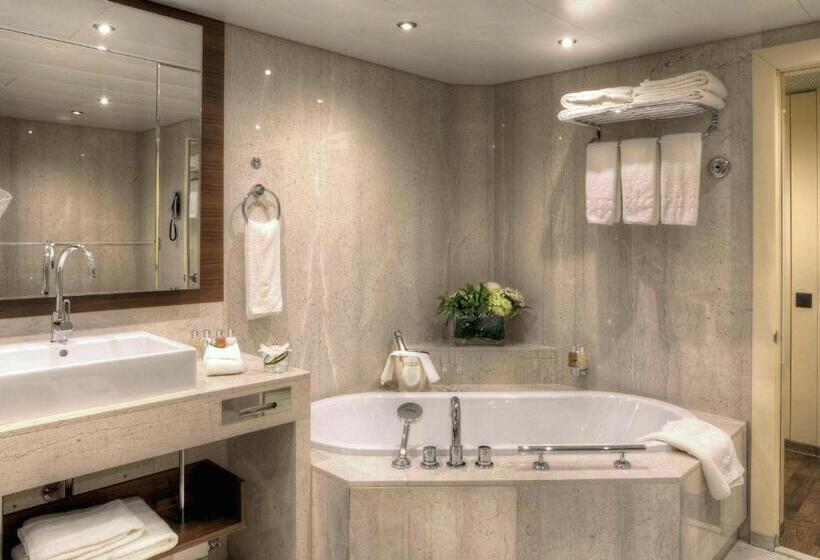 سوئیت جونیور اینتریور, Fairmont Grand Hotel Geneva