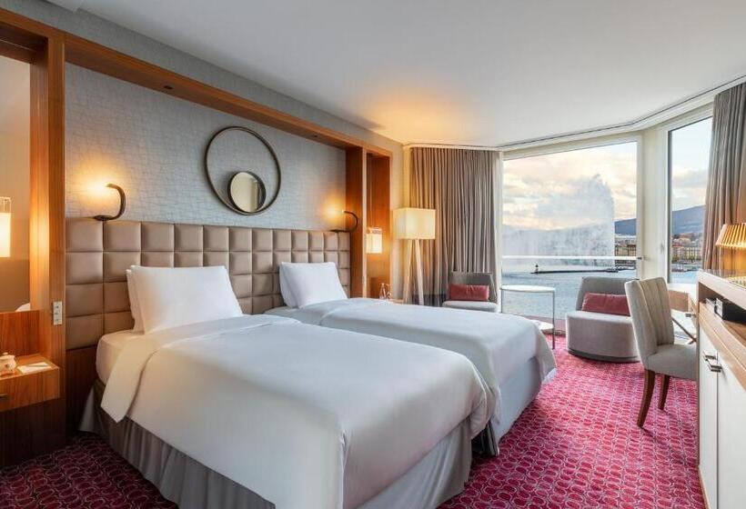 اتاق استاندارد با چشم‌انداز دریاچه, Fairmont Grand Hotel Geneva