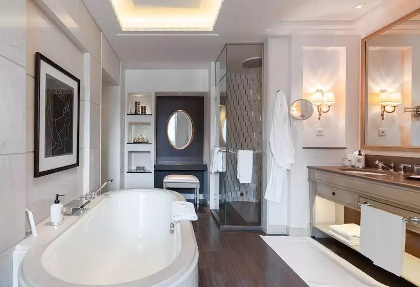 Executive-sviitti, Four Seasons Hotel Des Bergues Geneva
