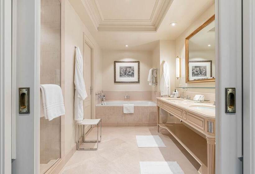 سوییت, Four Seasons Hotel Des Bergues Geneva