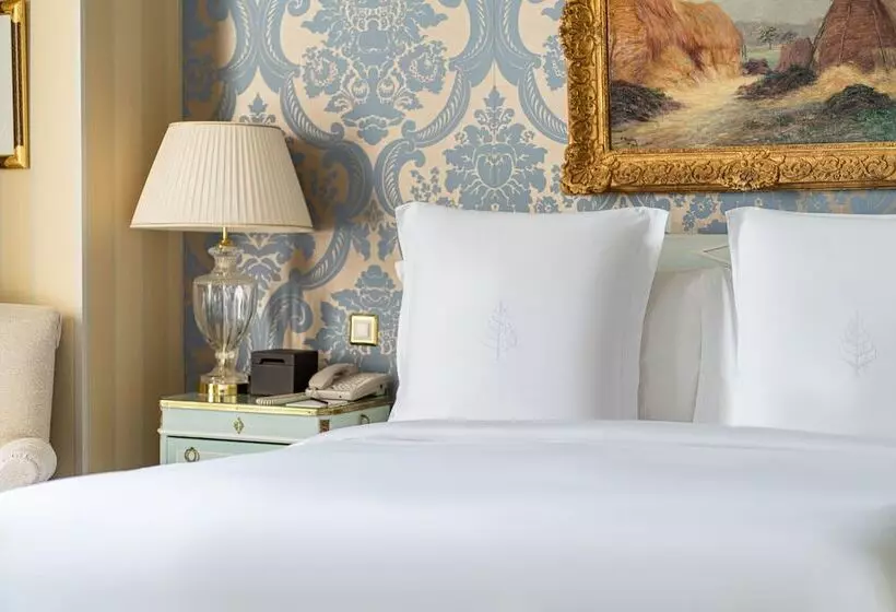 سوییت, Four Seasons Hotel Des Bergues Geneva