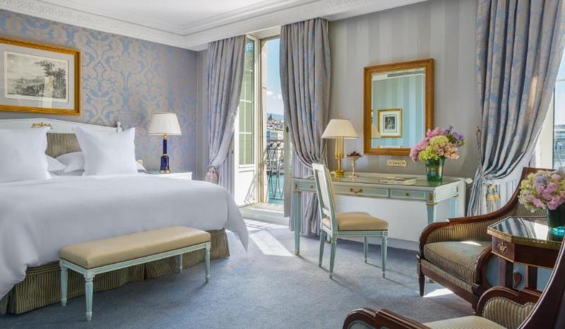 اتاق لوکس با تخت بزرگ, Four Seasons Hotel Des Bergues Geneva