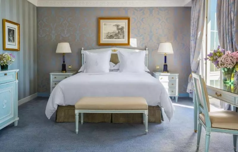 اتاق سوپریور با تخت بزرگ, Four Seasons Hotel Des Bergues Geneva