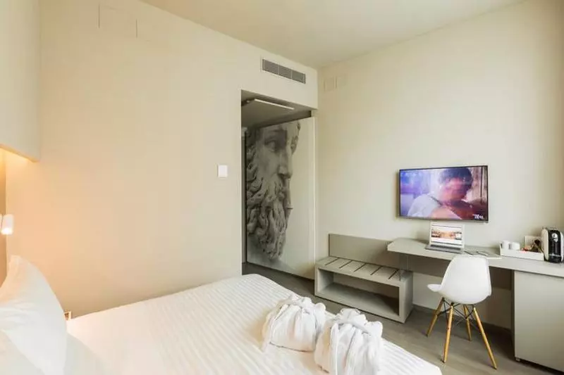 سوئیت اجرایی با تخت کینگ, Four Seasons Hotel Des Bergues Geneva