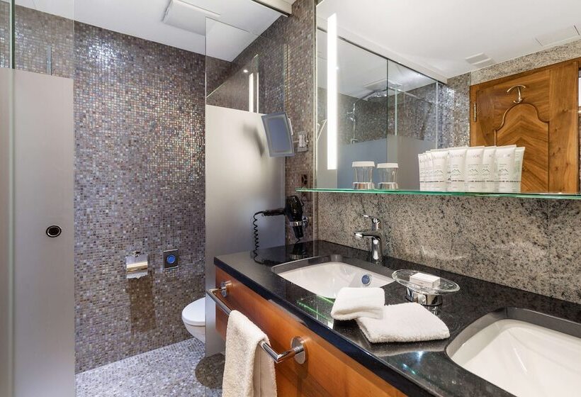 디럭스 룸, Grand Hotel Zermatterhof