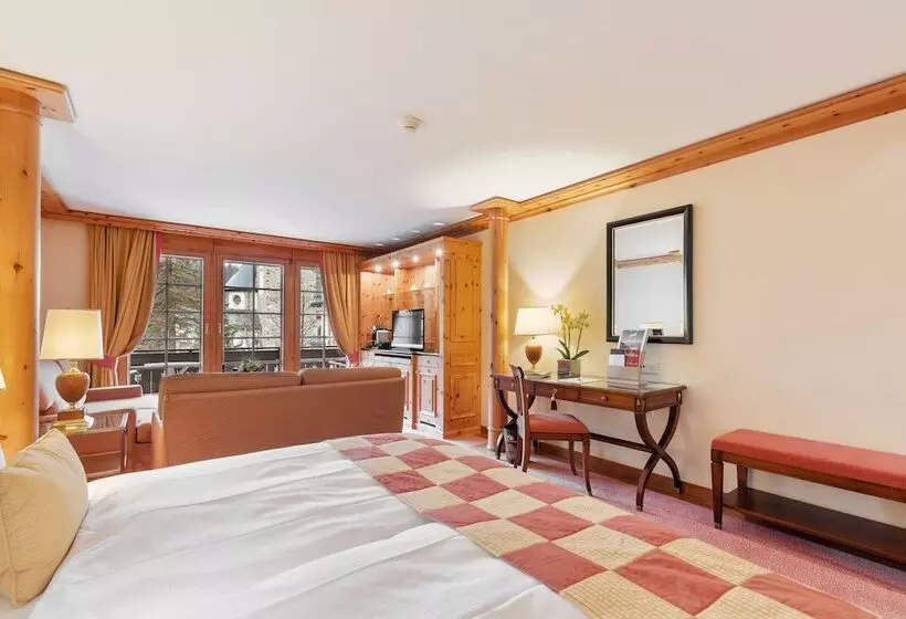 Superior-huone, Grand Hotel Zermatterhof