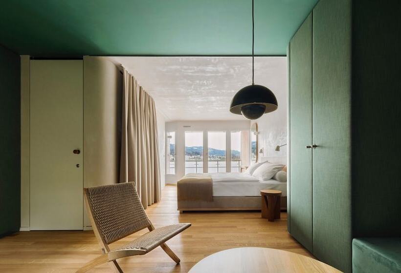 レイクビュースタンダードルーム, Hermitage Lake Lucerne Beach Club & Lifestyle