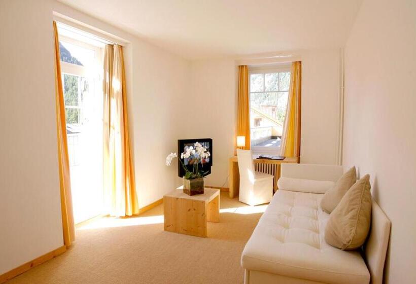 سوییت جونیور, Muller Mountain Lodge