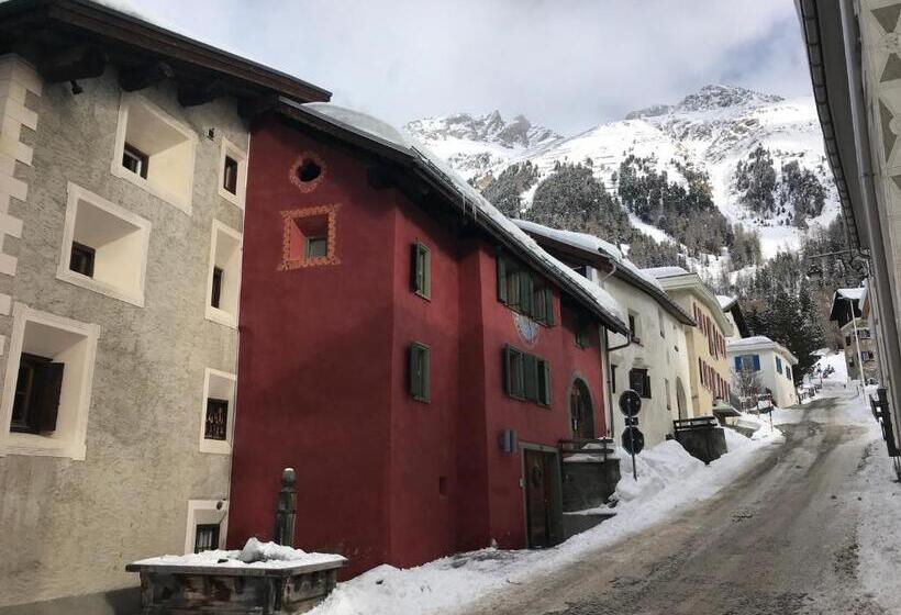 سوییت خانوادگی, Muller Mountain Lodge