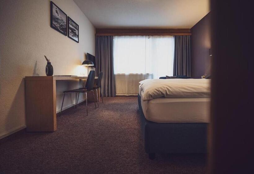 Номер Стандарт, Ochsen By Mountain Hotels