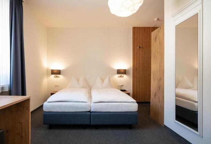 Номер Стандарт, Ochsen By Mountain Hotels