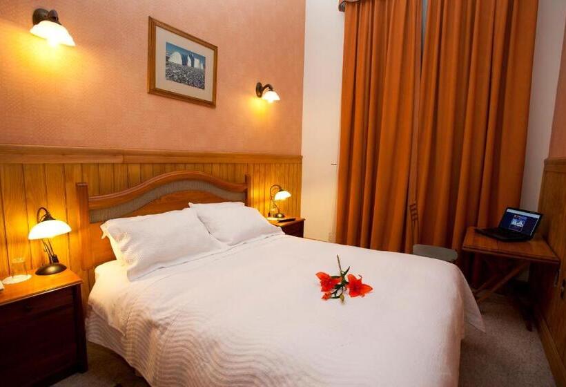 חדר סטנדרט, Plaza