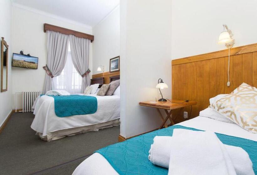 חדר סטנדרט לארבעה, Plaza