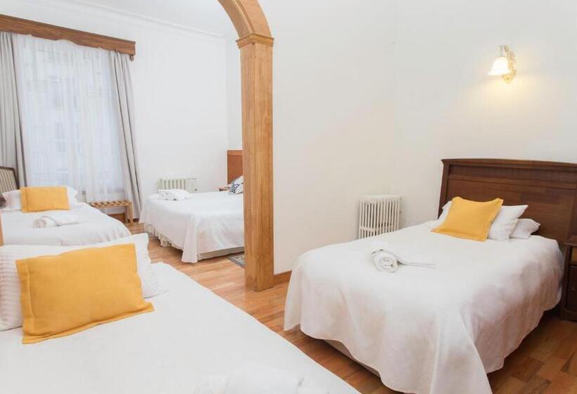 חדר משפחתי קלאסי, Plaza