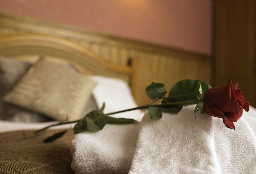 חדר סטנדרט, Plaza