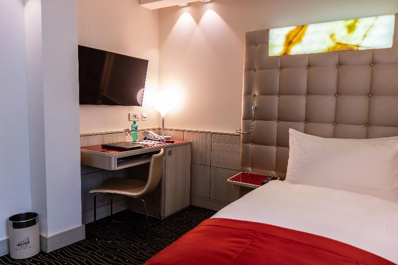 اتاق استاندارد یک نفره, St. Gotthard