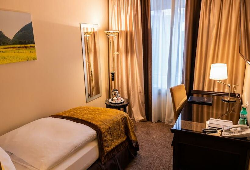 اتاق استاندارد, St. Gotthard