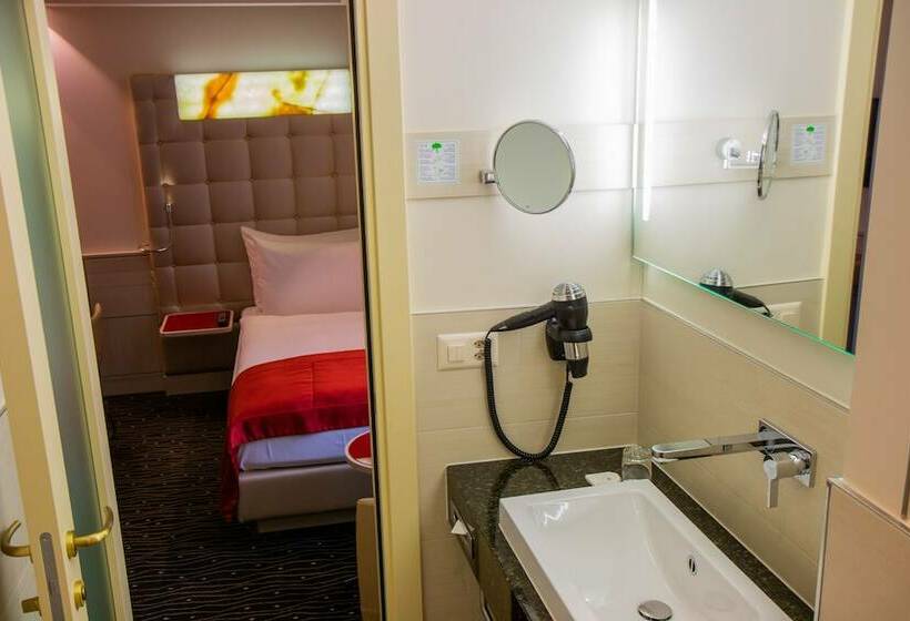 اتاق استاندارد, St. Gotthard