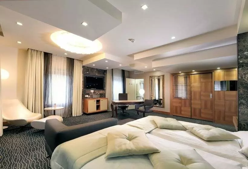 Suite Senior, St. Gotthard