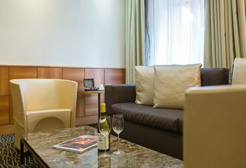 سوئیت سینیور, St. Gotthard