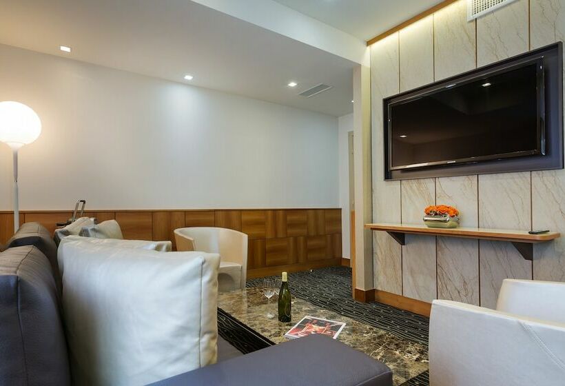 سوئیت سینیور, St. Gotthard