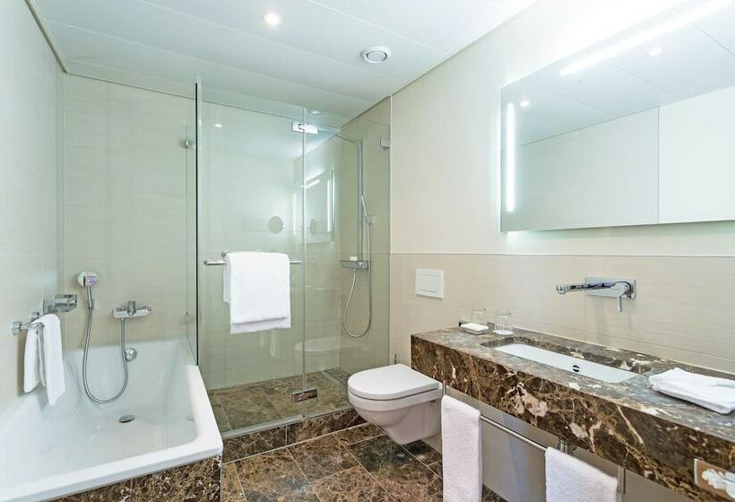 سوئیت سینیور, St. Gotthard