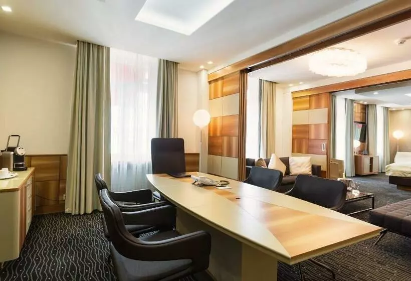 Suite Presidencial, St. Gotthard