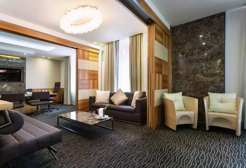 Suite Presidencial, St. Gotthard