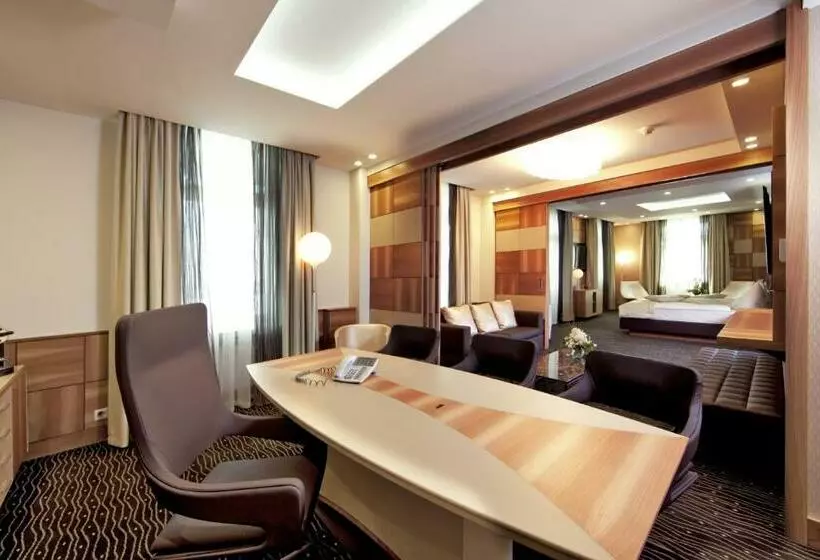 Suite Presidencial, St. Gotthard